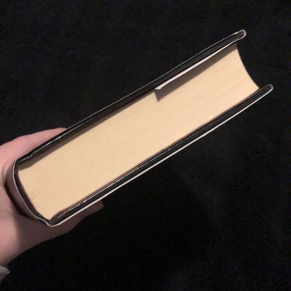 Heartless by Marissa Meyer Hardcover Book Great Condition - Picture 7 of 14